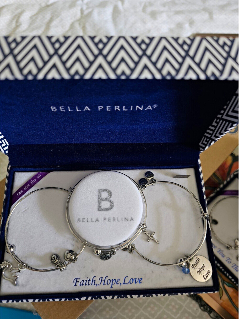 Bella Perlina Silver Tone Stackable Metal Charm Bangle Bracelet Faith Hope Love